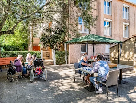 Des maisons ancrées dans les villes