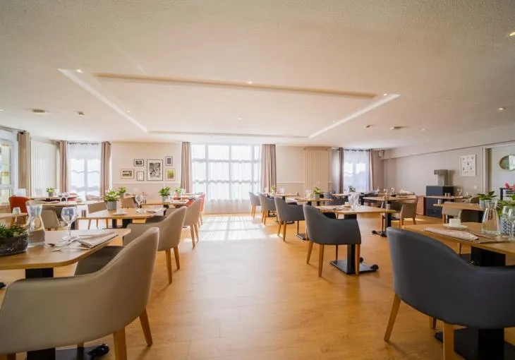 2021-80000-SAMAROBRIVA-RESTAURANT-03