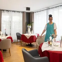 JA_3_EHPAD_Korian_Au_Fil_du_Temps_Meaux_restaurant_service