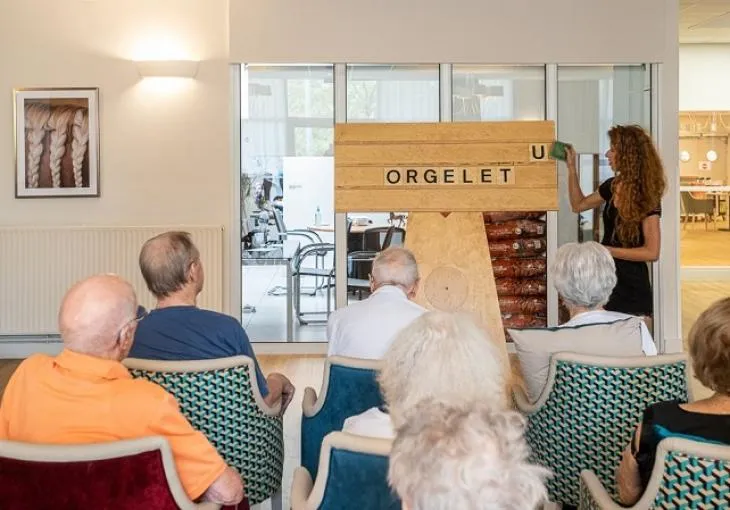 JF_7_animation_en_EHPAD_Korian_Villa_Pegase_Maisons-Laffitte