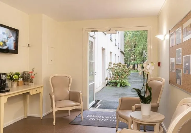 F133_2_entree_de_l%2527Ehpad_Korian_Les_Mathurins_Bagneux