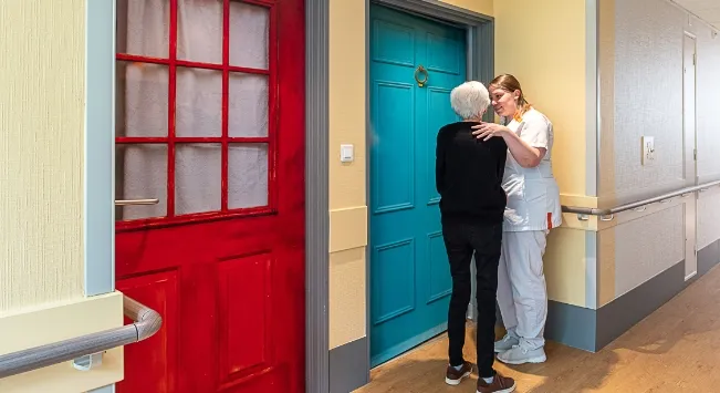 Interview de Stéphanie Devaux, aide-soignante de nuit : "La nuit, on retrouve le cœur de notre métier" 